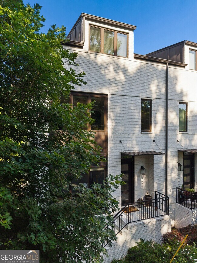 Building Photo - 2974 Hermance Dr NE