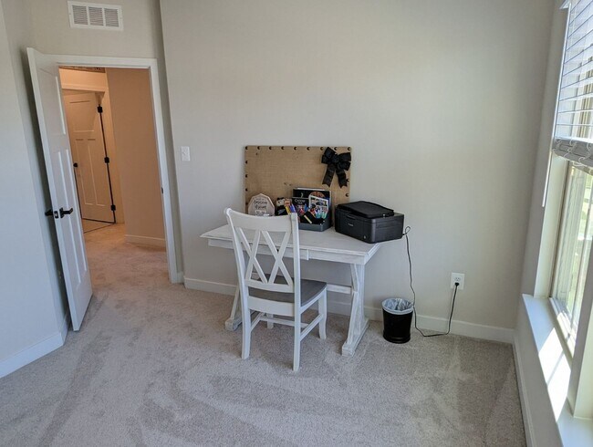 Building Photo - Gorgeous Newer Construction Home (2022) in...