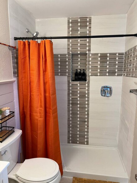 Building Photo - 4332 Key Largo Dr