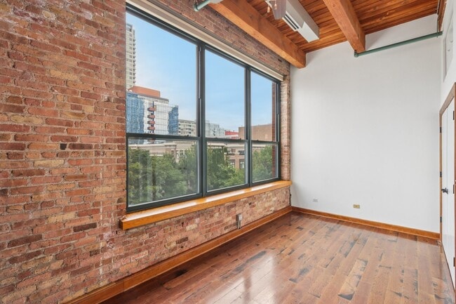 Building Photo - 1727 S Indiana Ave
