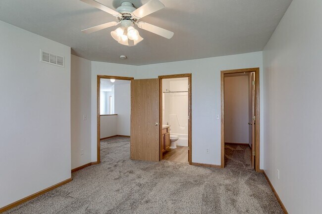 Building Photo - 7261-7265 Dorchester