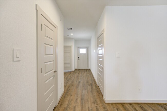 Building Photo - 29522 Paytons Park Ct