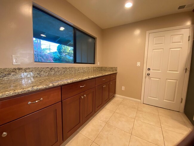 Building Photo - Fabulous House w/Great Backyard w/View and A/C in Casa De Oro!