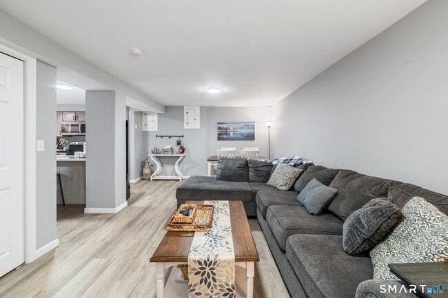 Building Photo - 103 Martin Rd