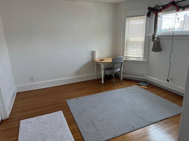 Building Photo - 647 Anderson Ave