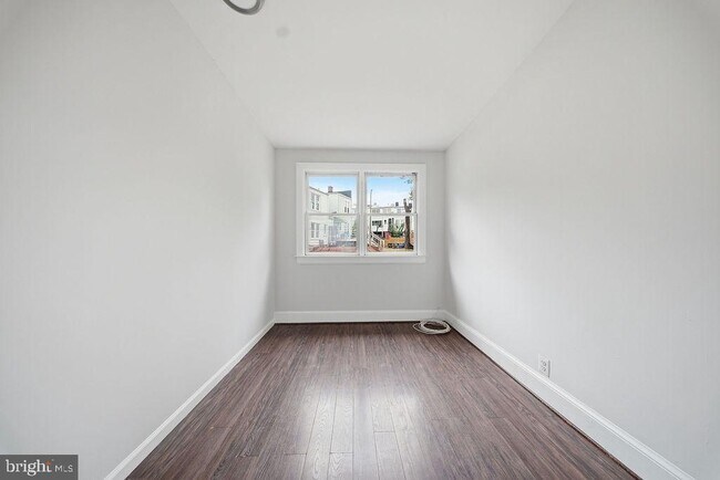Building Photo - 4839 Illinois Ave NW