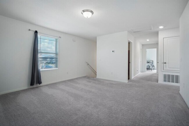 Building Photo - 200 Gemsbok Rd