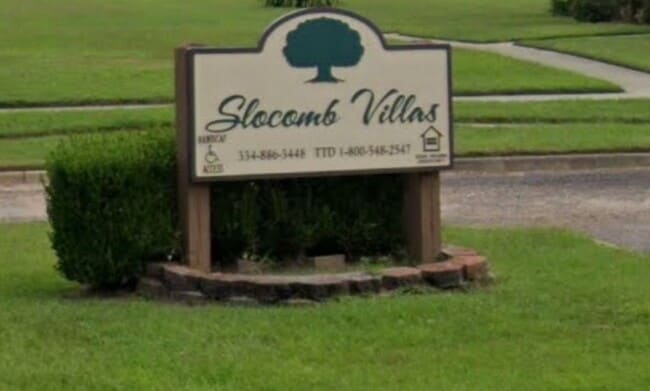 Building Photo - 626 N State Hwy 103