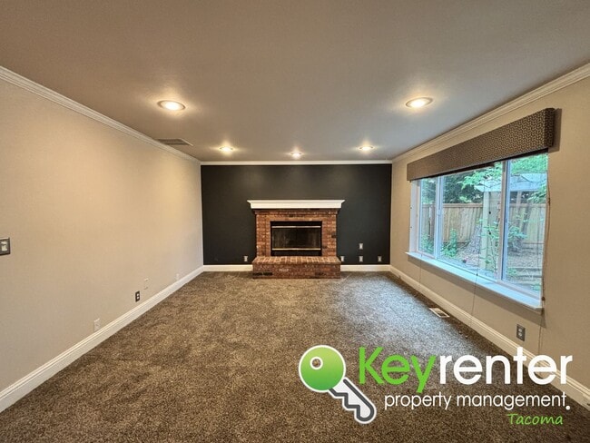 Building Photo - Spacious 5-Bedroom Home in Secluded Cul-De...