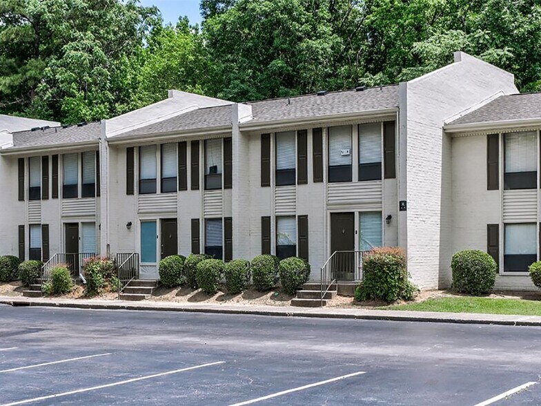 Quail Hollow Apartments 2700 Feather Run Trl West Columbia SC 29169