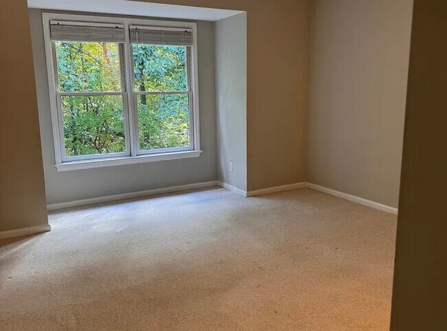 Building Photo - 109 Killam Ct