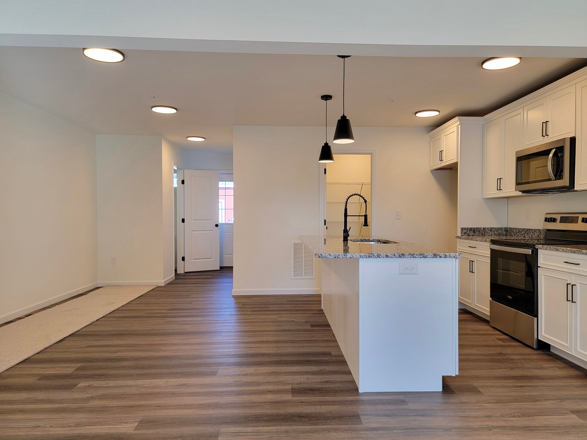 Building Photo - 19 Pacific Blvd