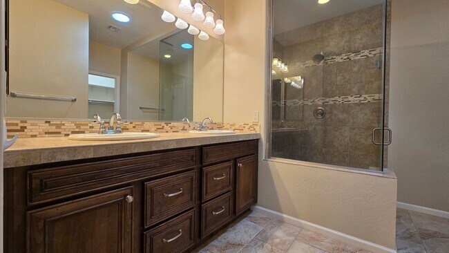 Building Photo - 55+ Amenity rich Pebble Creek community!
