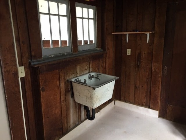 Building Photo - Pacific Grove quaint cottage
