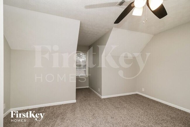 Building Photo - 5224 Parkside Dr SE