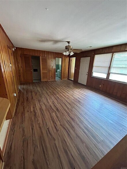 Building Photo - 3616 Gaston Ave