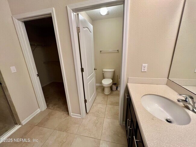 Building Photo - 12598 Itani Wy