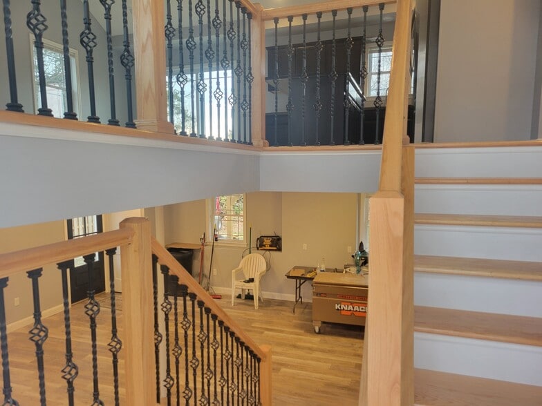 Building Photo - 12 Fountain Ave