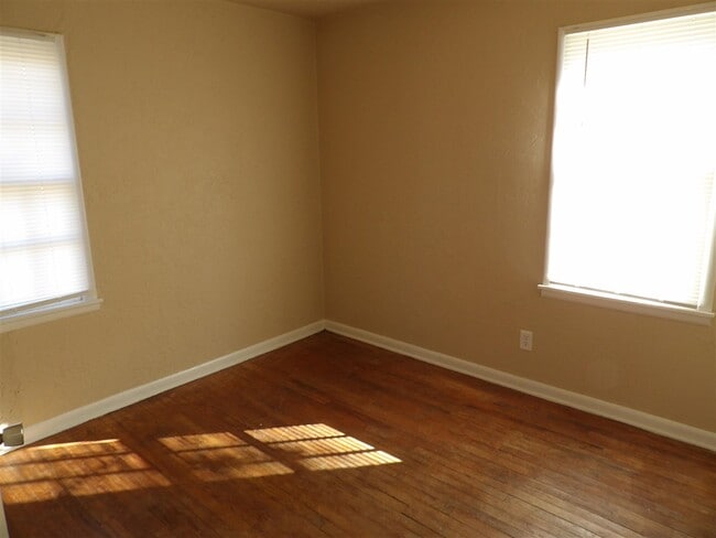 Building Photo - 2511 NW 14th St