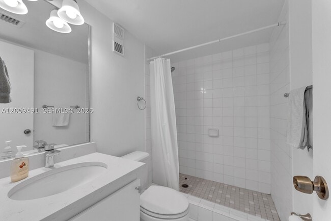 Building Photo - 255 Galen Dr