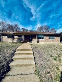 Building Photo - 8300 Doreen Ave