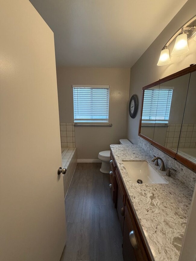 Building Photo - 4301 Skye Dr