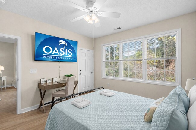 Building Photo - Golf Paradise