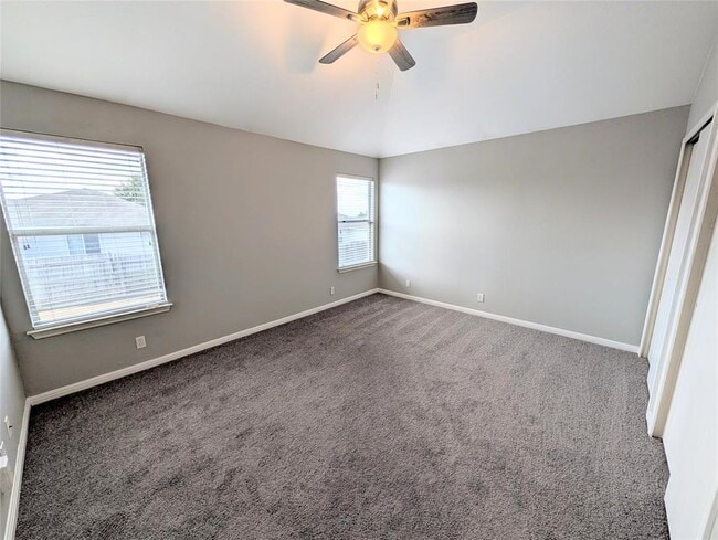 Building Photo - 15107 Nuttall Dr