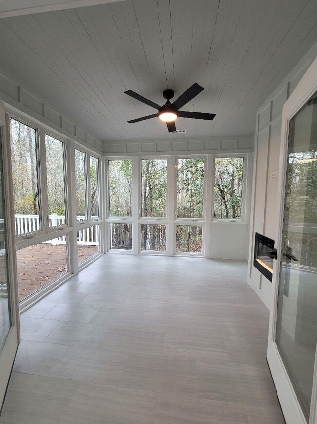 Building Photo - 516 June Bug Ct