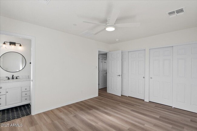 Building Photo - 2623 N 74th Pl