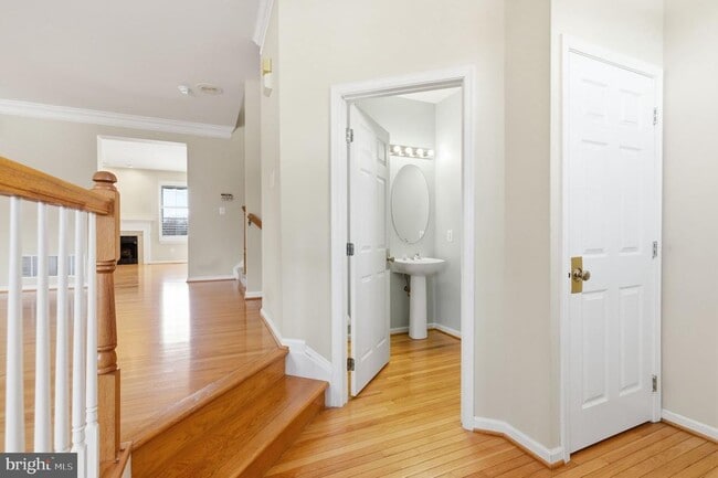 Building Photo - 21369 Sawyer Square