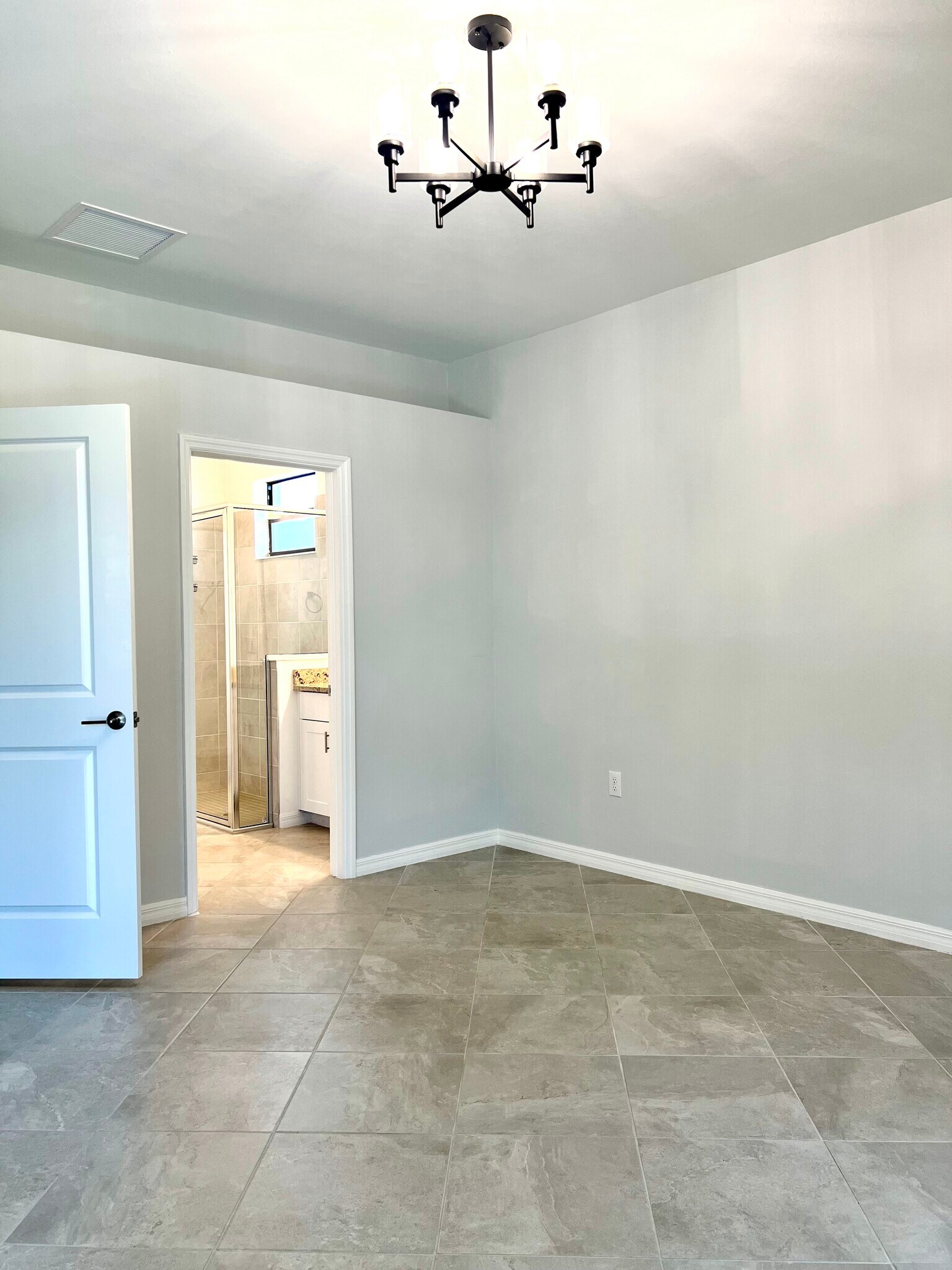 Building Photo - 2104 Bonito Way