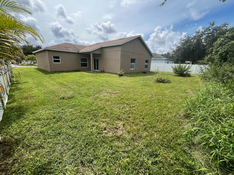 Building Photo - 1148 Perpignan Ct