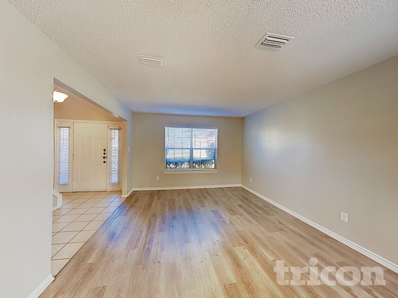 Building Photo - 217 Chamblin Dr