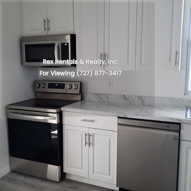 Building Photo - 4811 26th Ave S