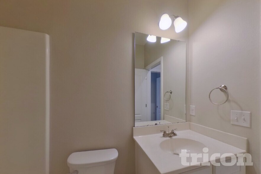 Building Photo - 7138 Cuddington Dr