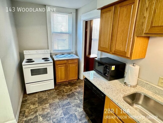 Building Photo - 143 Woodland Ave