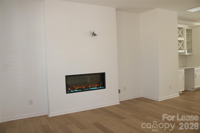 Building Photo - 743 Hoke Ln