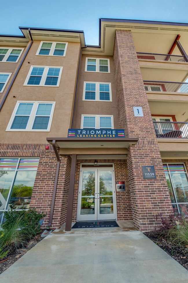 The Vance At Huebner Oaks San Antonio, TX Apartment Finder