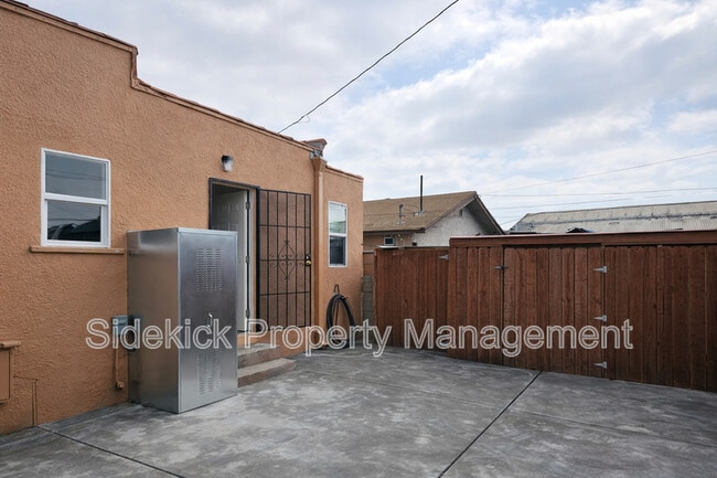 Building Photo - 1155 S Townsend Ave