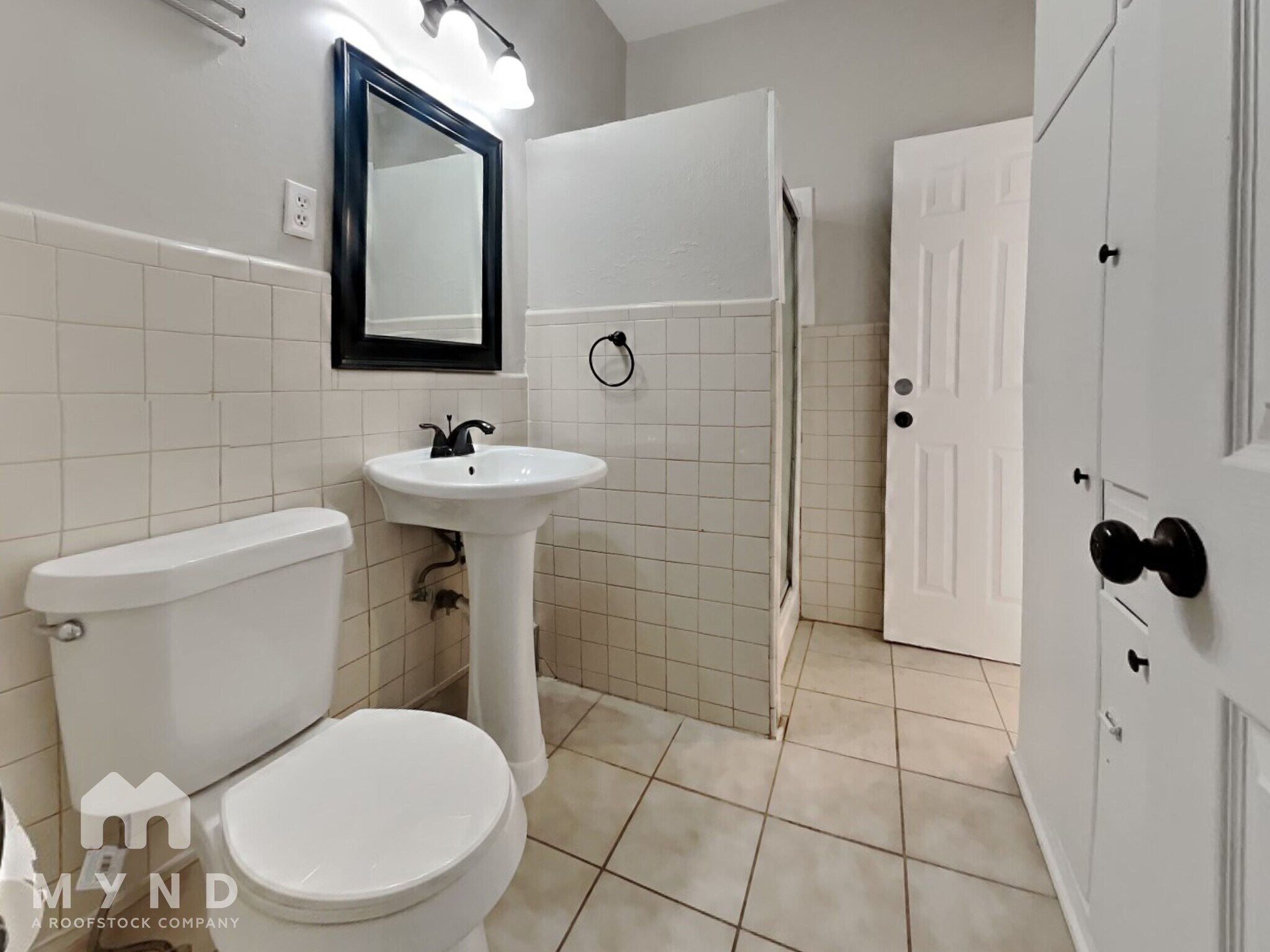 Building Photo - 1210 Tanager Ln