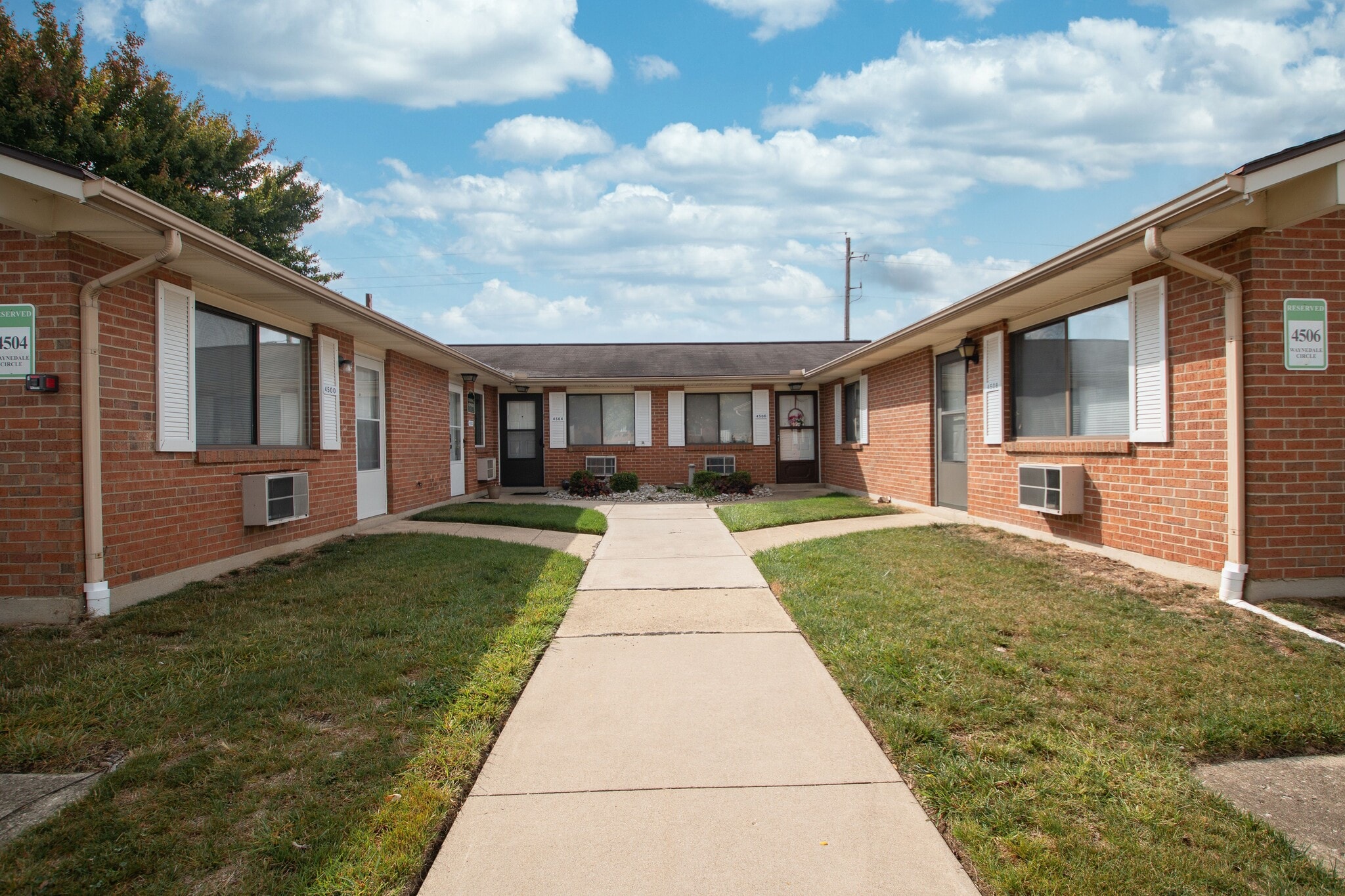 Building Photo - 4607 Waynedale Cir