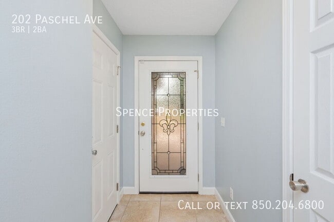 Building Photo - 202 Paschel Ave