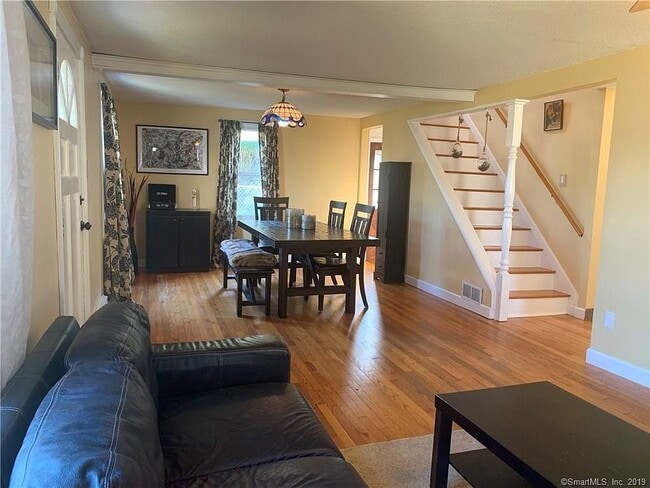 Building Photo - 54 Summit Ave