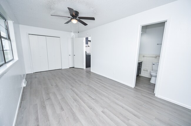 Building Photo - 803 S Jefferson Ave