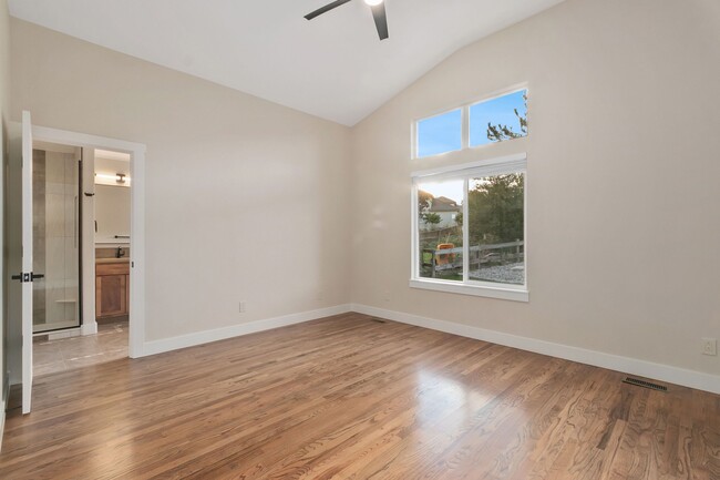 Master Bedroom - 417 Promontory Dr