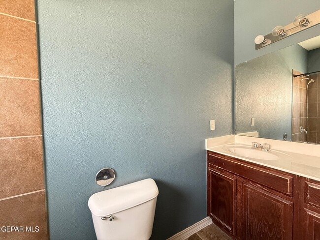 Building Photo - 3729 Loma Brisa Dr
