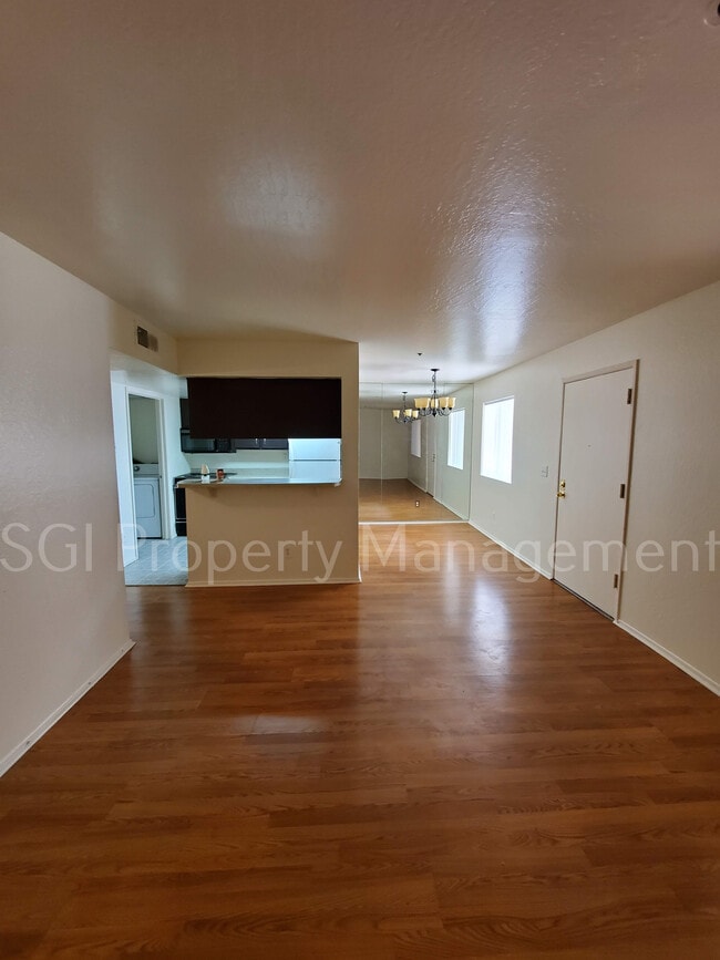Building Photo - 12123 W Bell Rd