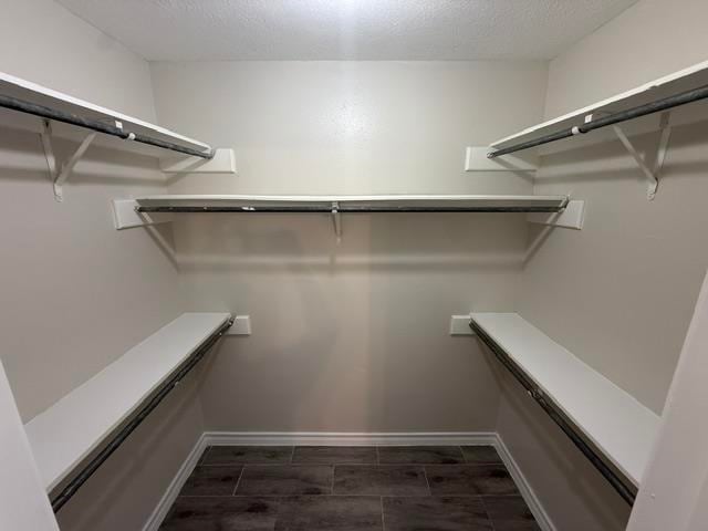 Building Photo - 1208 N Oakmont Loop