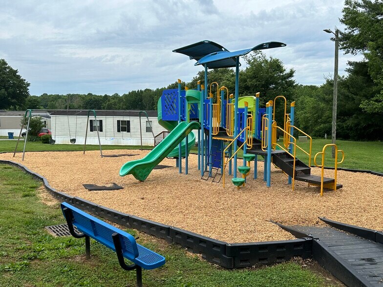 Building Photo - 300 Caseybrook Ct